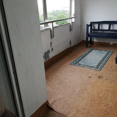 Sindel Living Apartment-business Luxurious 2 Bed With Kitchen & Balcony סינדלפינגן