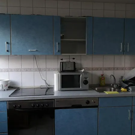 Sindel Living Apartment-business Luxurious 2 Bed With Kitchen & Balcony