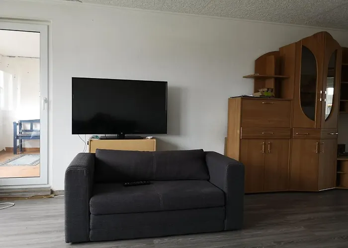 Sindel Living Apartment-business Luxurious 2 Bed With Kitchen & Balcony Sindelfingen